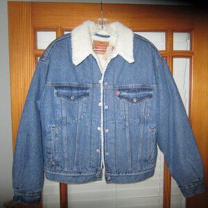 Levi's Sherpa Lined 90's Trucker Jacket Men's Small NEW Retail $108